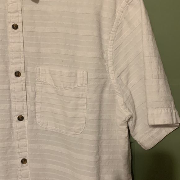 🧡 Old Navy White Everyday Shirt - Picture 2 of 7
